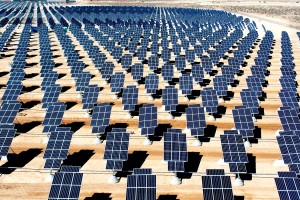 Apple to invest $850 million in California solar farm