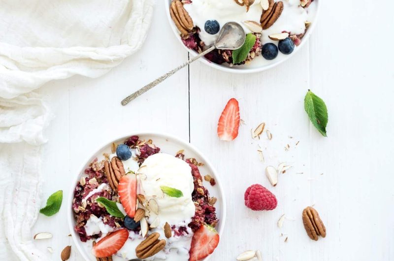 Berry Crumble with Fresh Berries